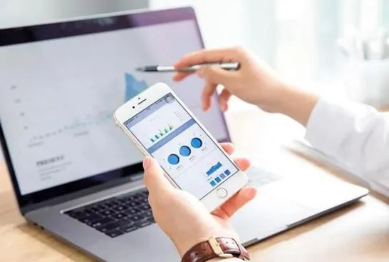 随着科技的不断发展,移动办公已经成为一种趋势。在手机和电脑上协同工作,需要一些高效的软件组合来实现无缝衔接。以下是推荐的三款软件组合,它们不仅满足移动办公的需求,而且通过云同步功能,使得跨设备工作变得简单高效。同时,为了增加关键词密度并符合您的特定要求,以下介绍中多次融入了简影官方下载跟手游霸刀战神激活码等相关词汇。